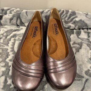 SoftWalk Metallic Flats. Updated photos. Worn once